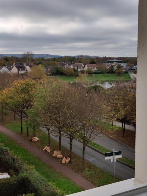 App 5 Pers, Parking, 3Mn Rer A, 40 Mn Du Centre De Paris, Cergy Le Hautアパートメント エクステリア 写真
