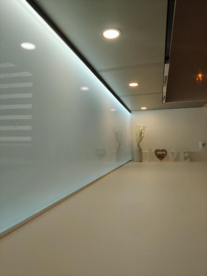 App 5 Pers, Parking, 3Mn Rer A, 40 Mn Du Centre De Paris, Cergy Le Hautアパートメント エクステリア 写真